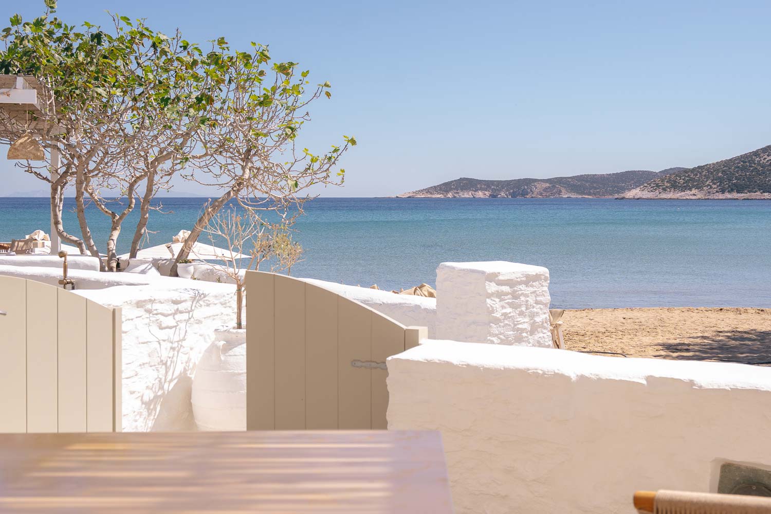 Μεγάλη βεράντα με θέα στη θάλασσα